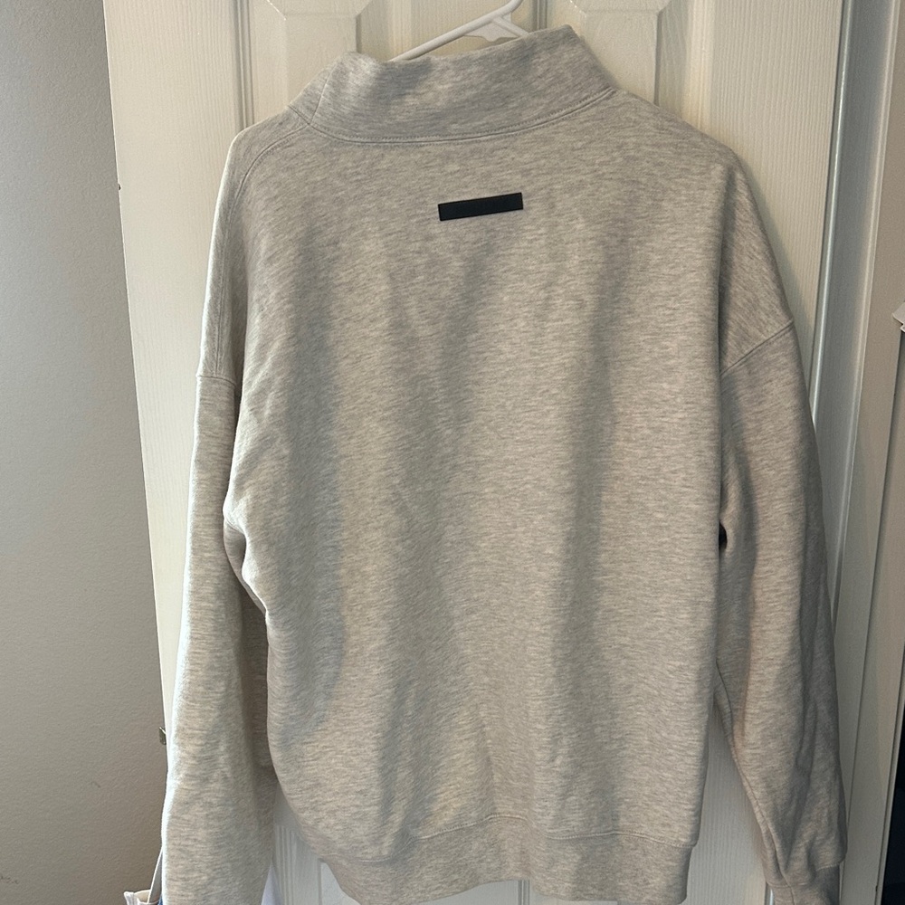 Essentials Fear of God Mockneck sweatshirt size small - Picture 6 of 7